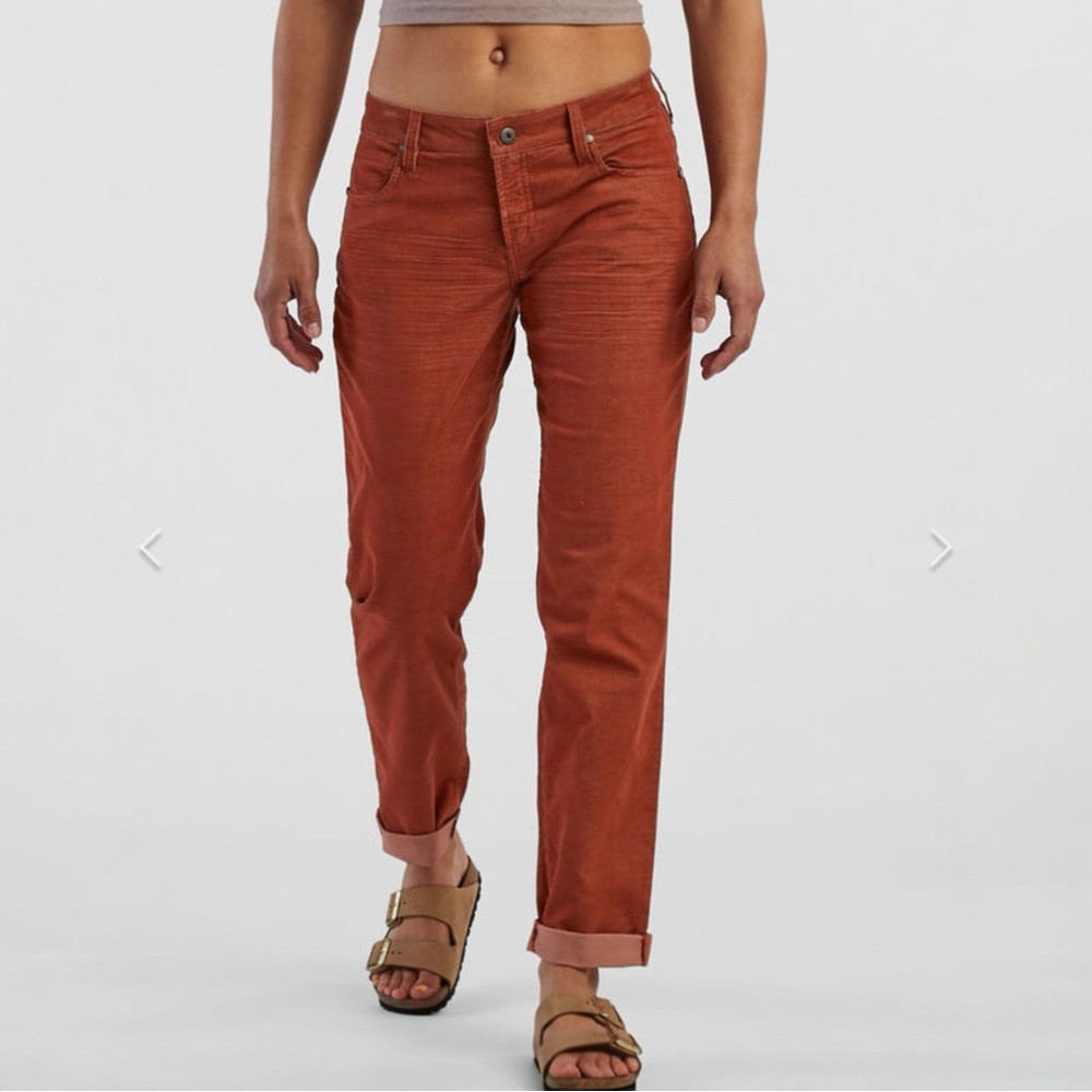 Carve Designs Dogtown Corduroy Pants in Auburn